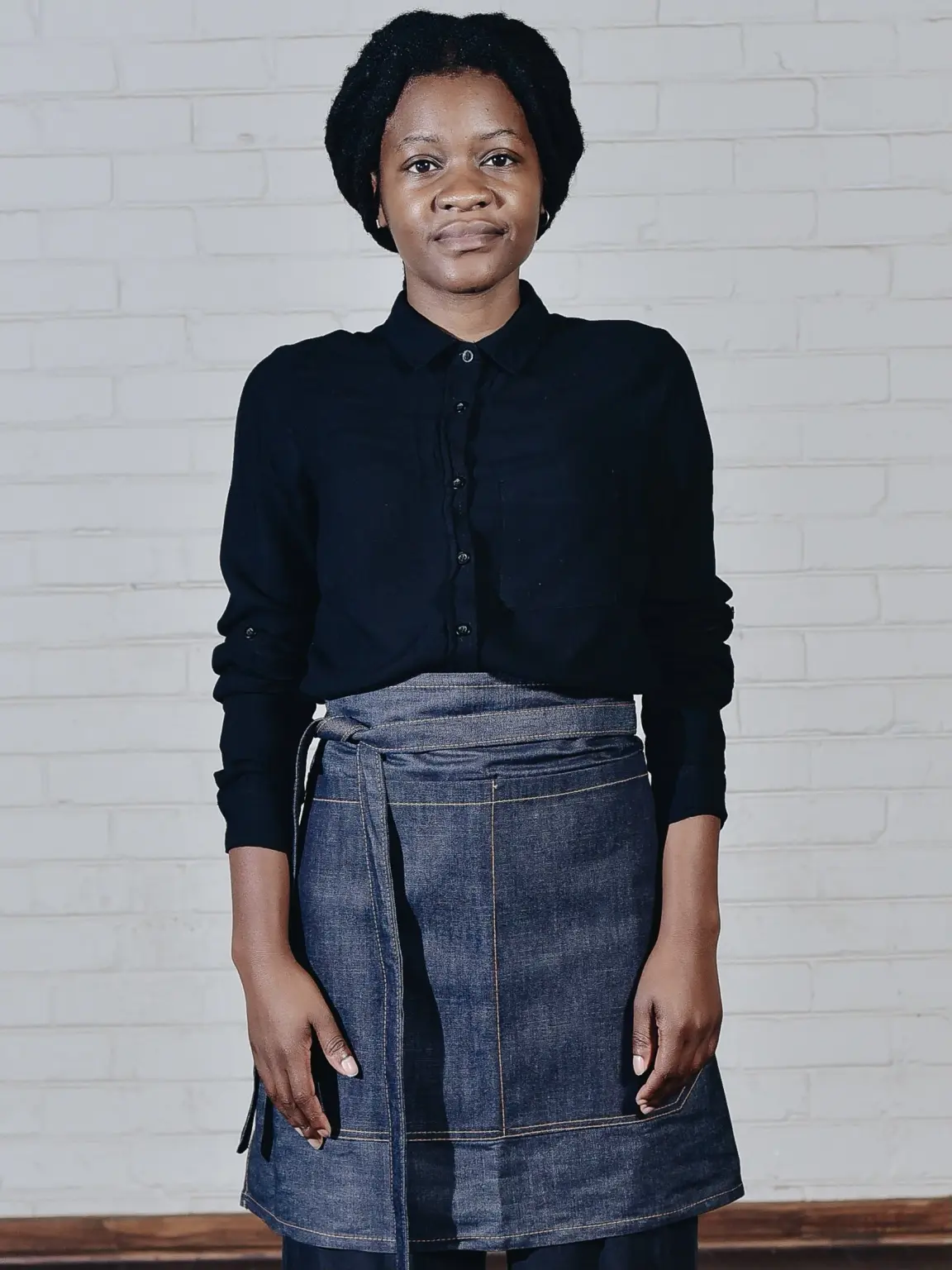 The Waist denim apron with front pockets